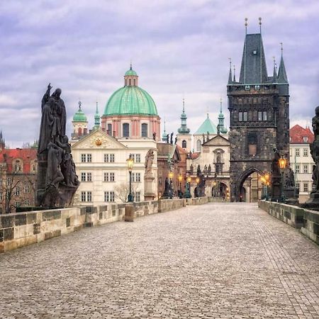 Quiet Apartment With Balcony Charles Bridge Prague Ngoại thất bức ảnh