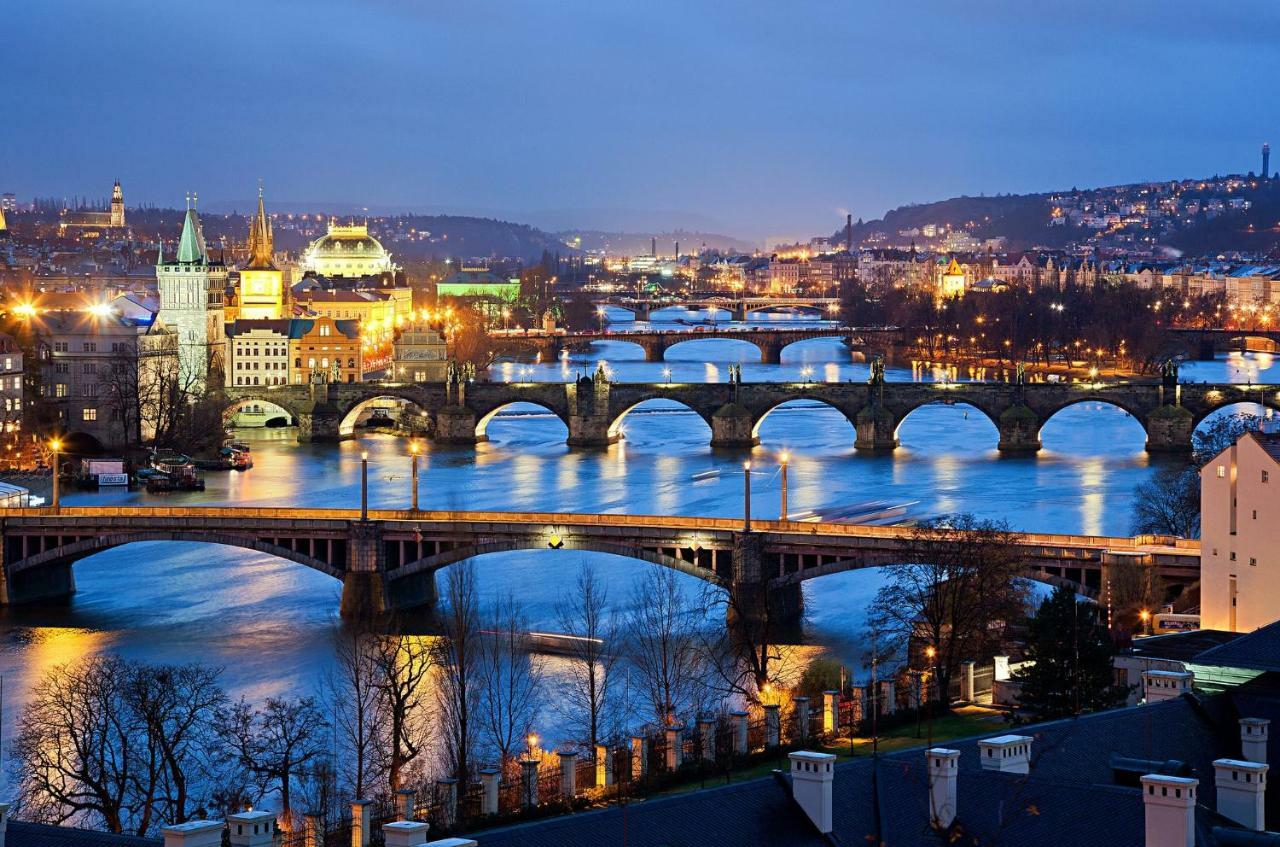Quiet Apartment With Balcony Charles Bridge Prague Ngoại thất bức ảnh